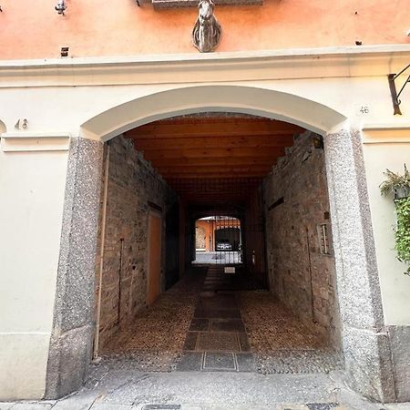 Il Bacio Apartment Комо Екстериор снимка