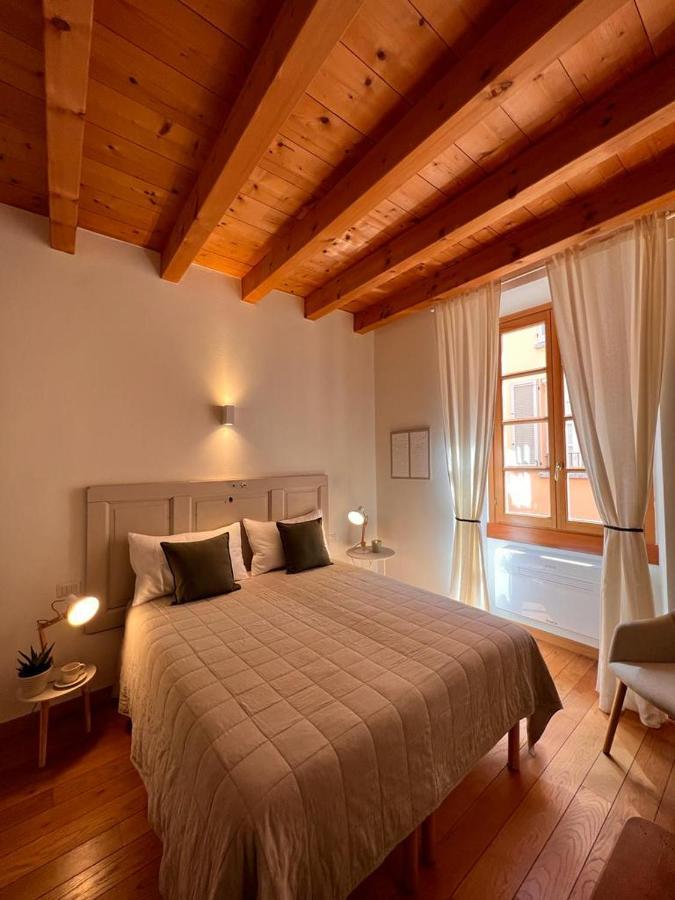 Il Bacio Apartment Комо Екстериор снимка